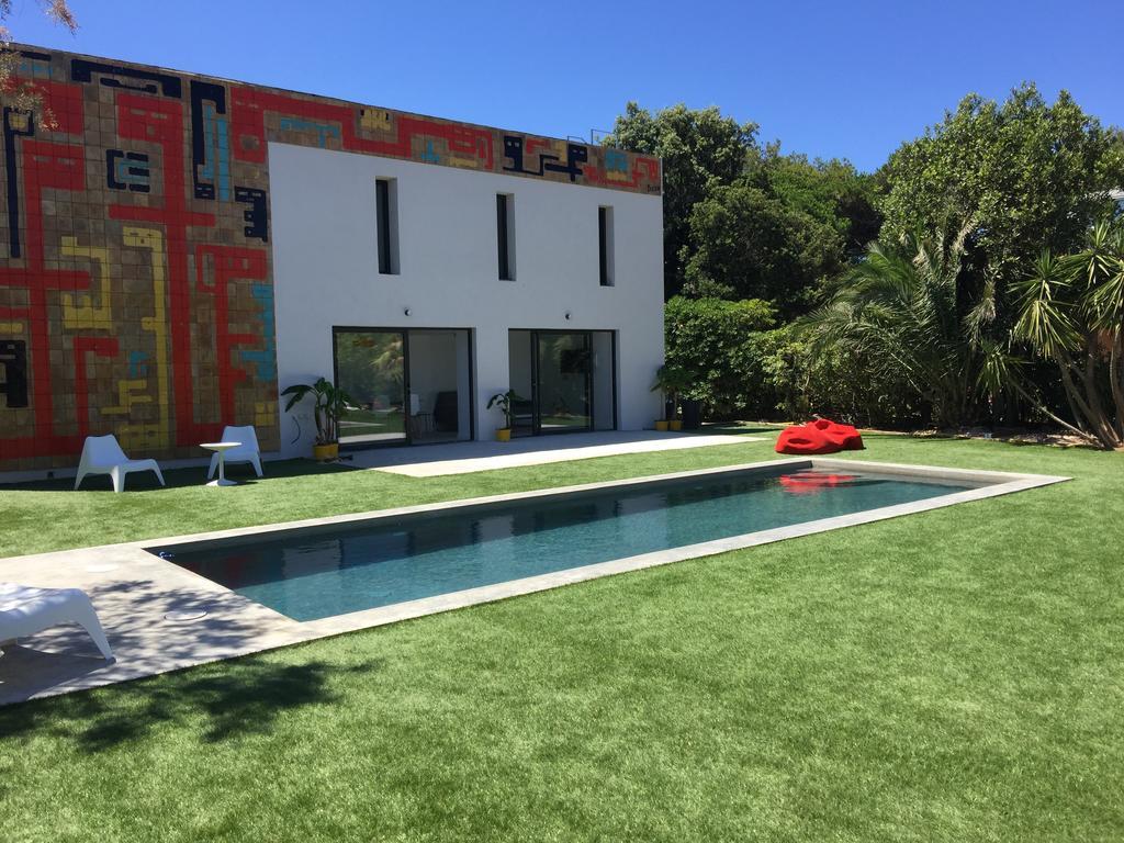 Le Cube Hotel Design A Hyeres Plage Avec Piscine Et Cuisine Екстериор снимка