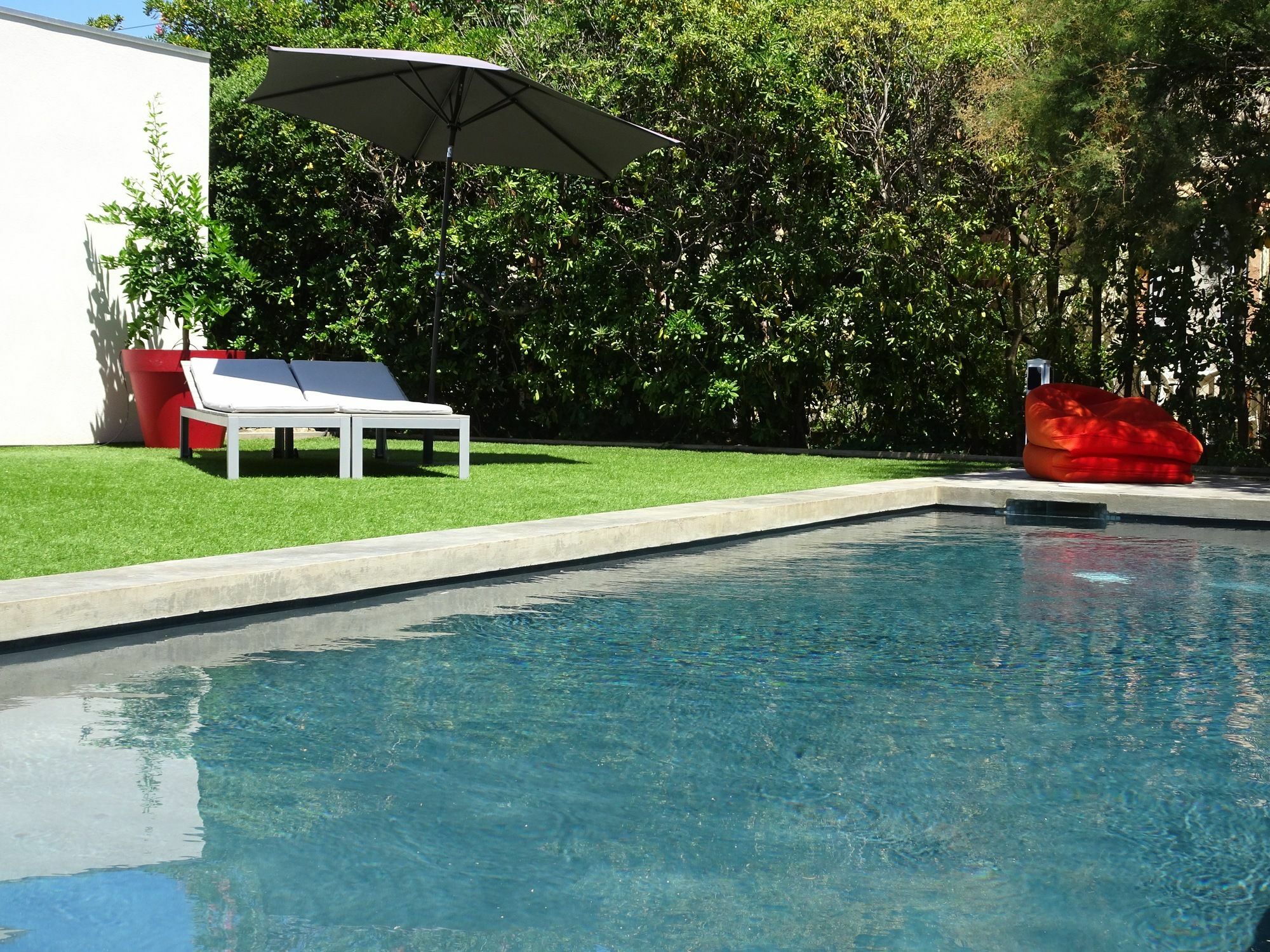 Le Cube Hotel Design A Hyeres Plage Avec Piscine Et Cuisine Екстериор снимка